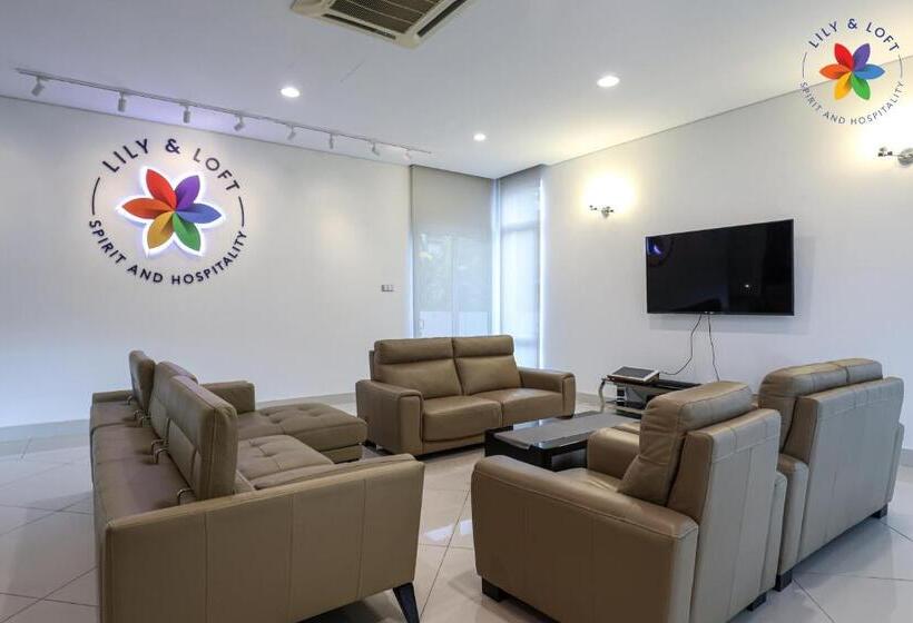 발코니가 있는 스위트, Private Studio In Bungalow By Lilyandloft