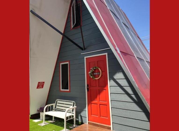 Семейный Номер, Red Triangle Cottage Roomstay