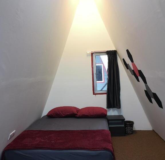 Семейный Номер, Red Triangle Cottage Roomstay