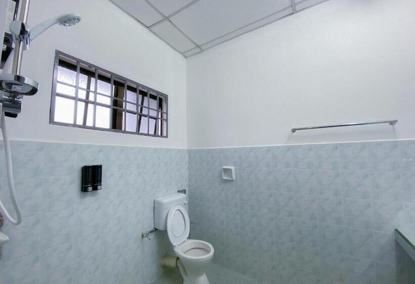 Номер Стандарт с Балконом, Venice Guest Hostel   Bilik Sahaja