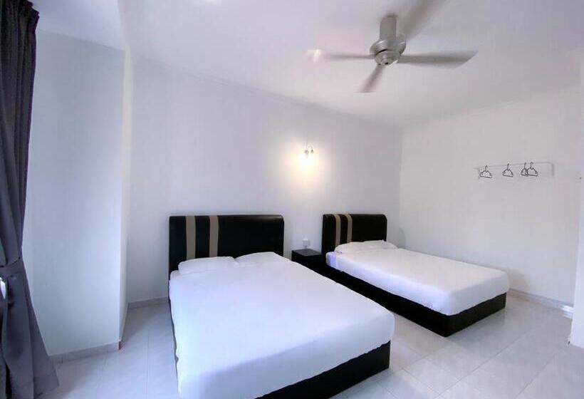 Номер Deluxe с Балконом, Venice Guest Hostel   Bilik Sahaja