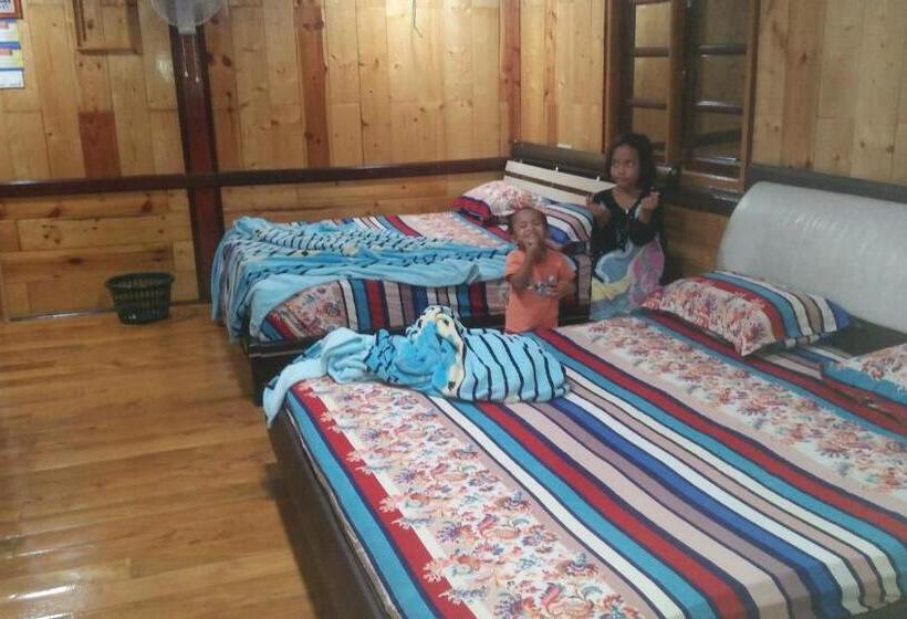 Стандартный Номер Кровать Кинг, Challet Tualang