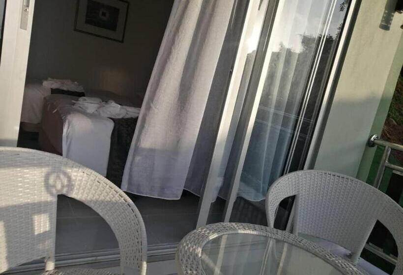 ファミリールーム, Perhentian Chomel Chalet