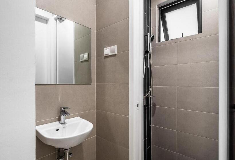 آپارتمان 3 خوابه, H20 Residence Ara Damansara By Airhost