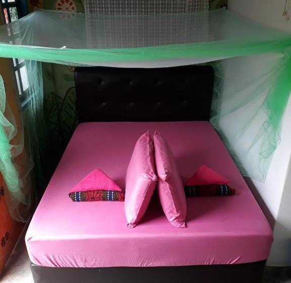 Quarto Estandar com Sacada, Fatehah Inn
