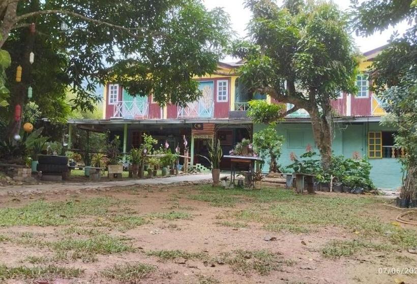 Quarto Estandar com Sacada, Fatehah Inn