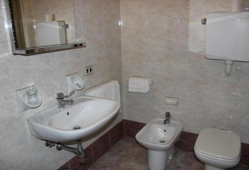 Номер Стандарт Индивидуальный, Albergo Napoleone