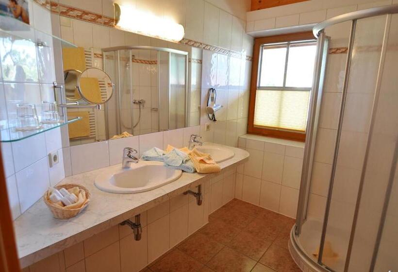 Апартаменты 2 Спальни с Балконом, Hansbauerhof