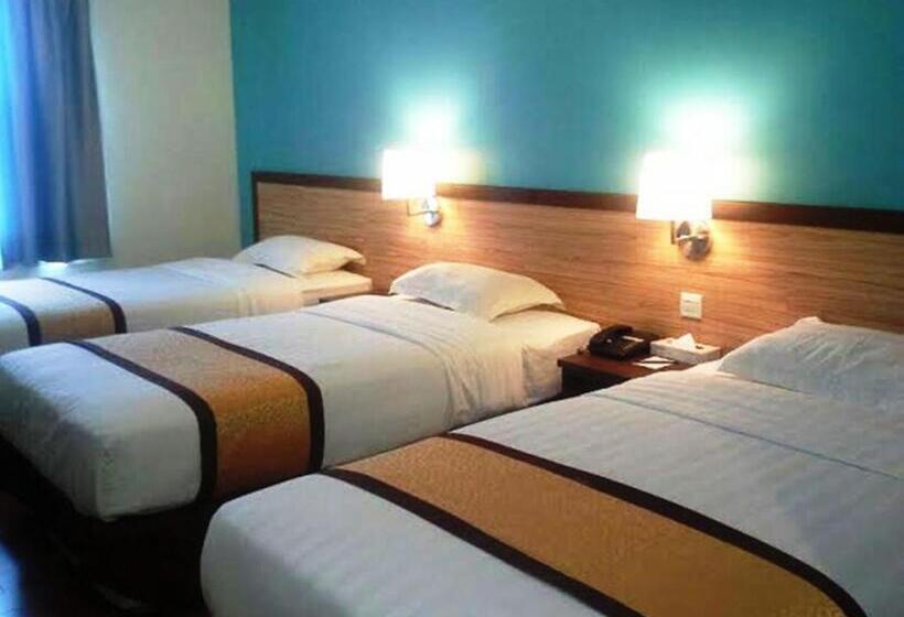 Трехместный Номер Deluxe, Td Lodge Kota Belud