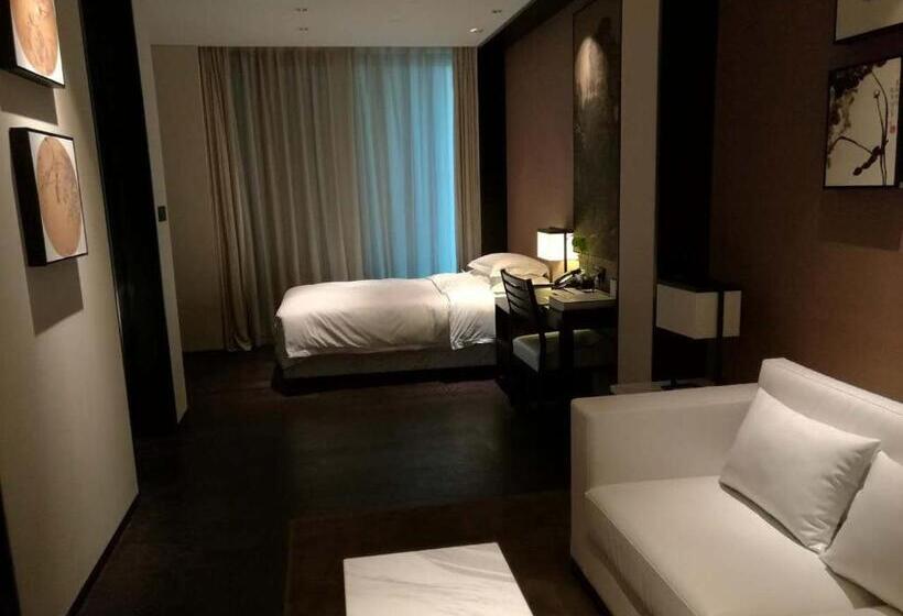 Family Suite, Wuhan Ziyuan