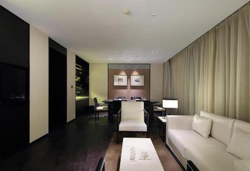 Люкс Премиум, Wuhan Ziyuan