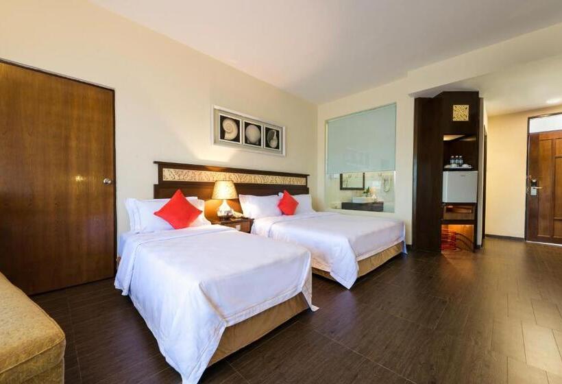 Семейный Номер, Tok Aman Bali Beach Resort @ Beachfront