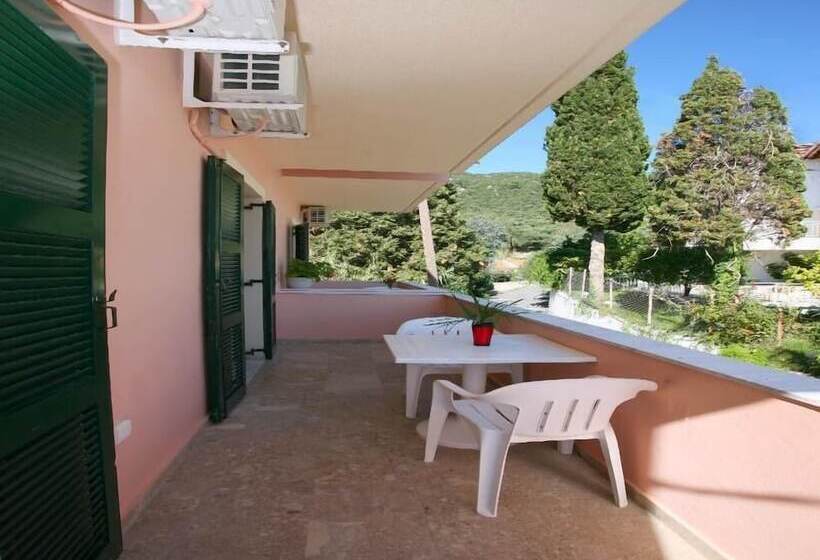 آپارتمان 3 خوابه, Alexis Apartments Benitses