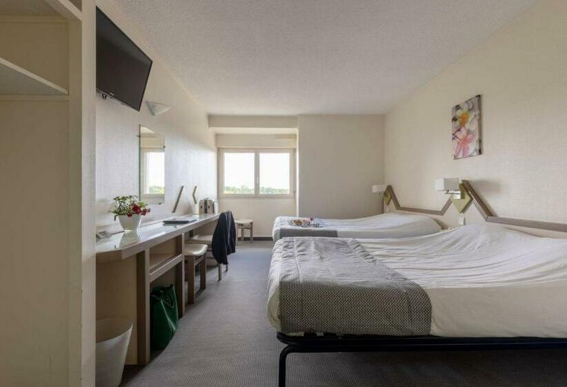 Четырехместный Номер Стандарт, Abor Hôtel, Mont De Marsan