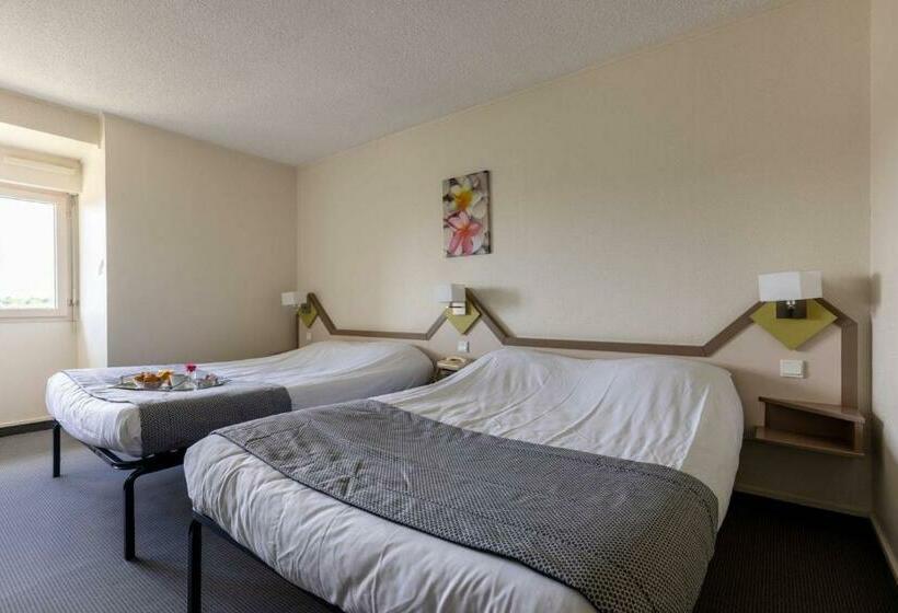 Четырехместный Номер Стандарт, Abor Hôtel, Mont De Marsan