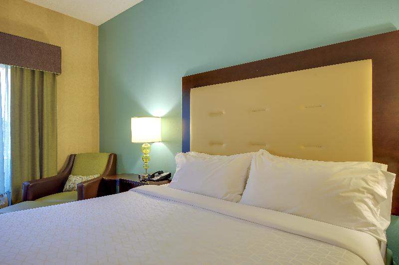 Люкс Кровать Кинг, Holiday Inn Express Troy, An Ihg