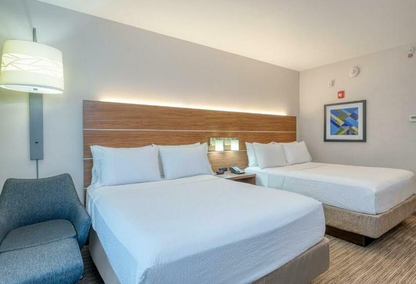Номер Стандарт, Holiday Inn Express Troy, An Ihg