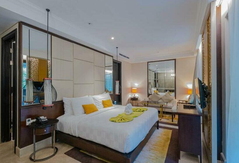 Номер Premium Вид на Бассейн, Jambuluwuk Oceano Seminyak