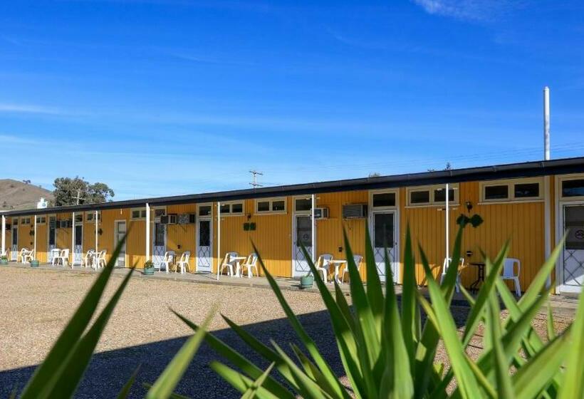 Номер Стандарт Трехместный, Bushmans Retreat Motor Inn