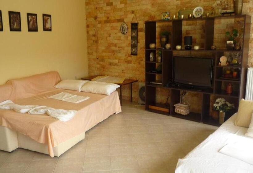 استودیوی استاندارد, Hostel Stylianos Kissamos