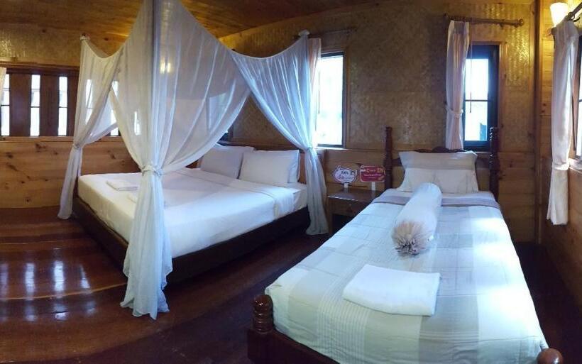 Семейный Номер, Baan Soontree Resort