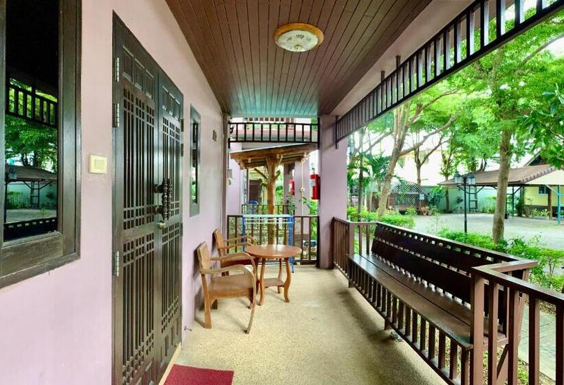 Номер Deluxe, Baan Soontree Resort