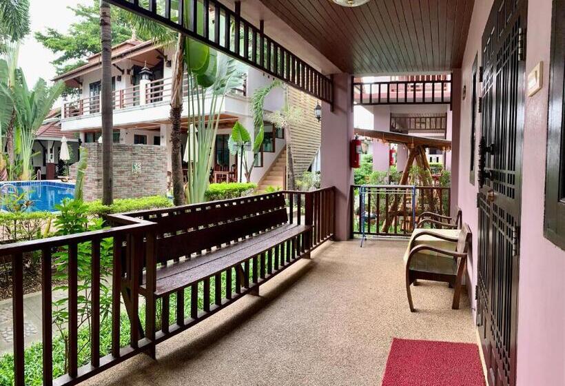 Четырехместный Номер Стандарт, Baan Soontree Resort