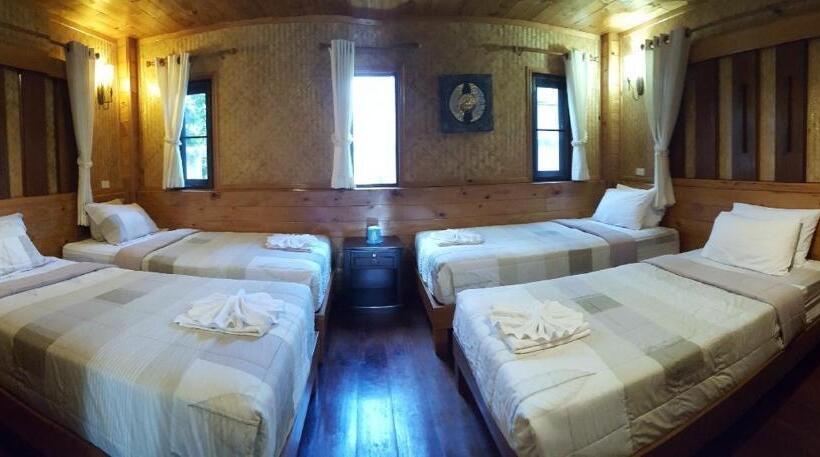 Четырехместный Номер Стандарт, Baan Soontree Resort