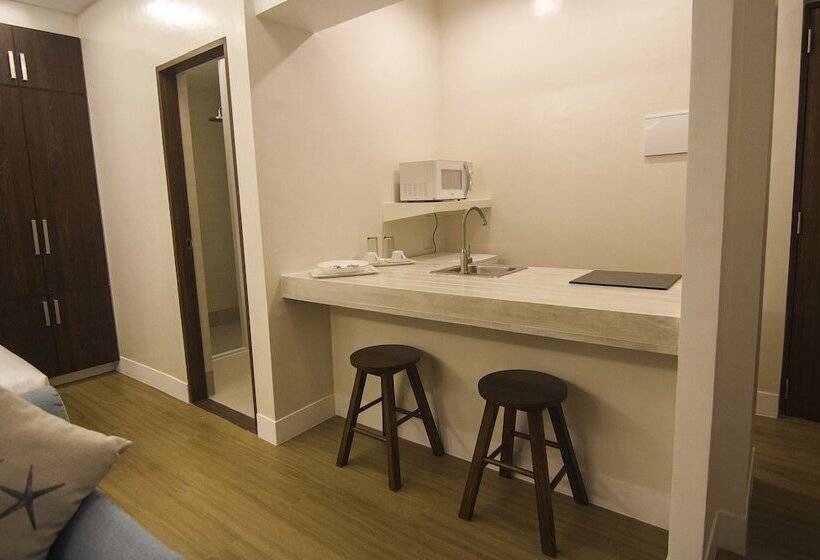Family Suite, The Reef Hotel And Residences