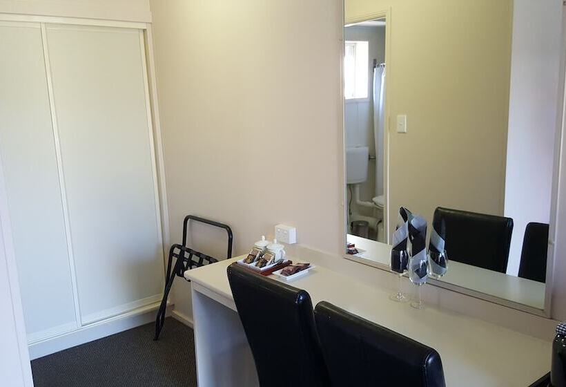 Номер Стандарт, Centre Point Midcity Motor Inn