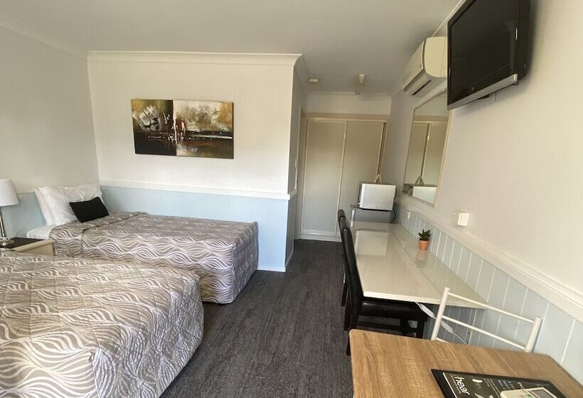 Номер Стандарт, Centre Point Midcity Motor Inn