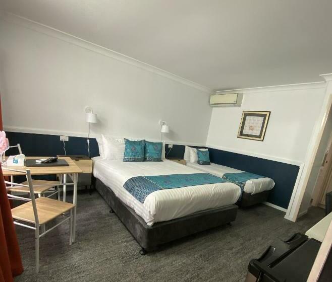 Номер Стандарт, Centre Point Midcity Motor Inn