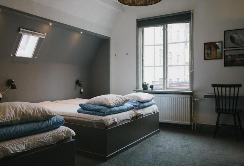 Семейный Номер, Visby Logi & Vandrarhem