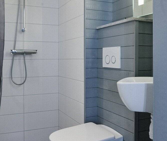 Семейный Номер, Visby Logi & Vandrarhem