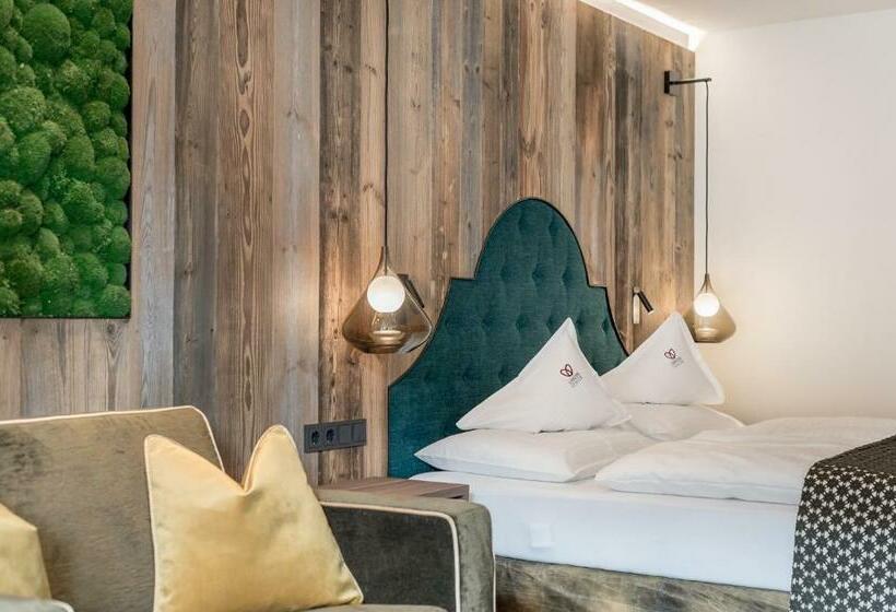 디럭스 룸, Superior Hotel Edelweiss
