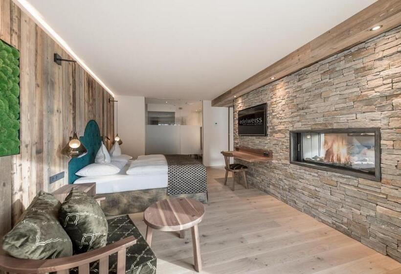 스위트, Superior Hotel Edelweiss