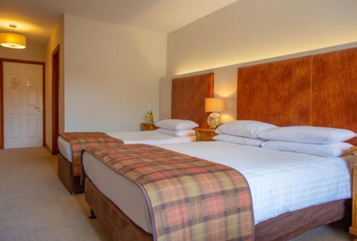 Quarto Estandar, Lydons Lodge