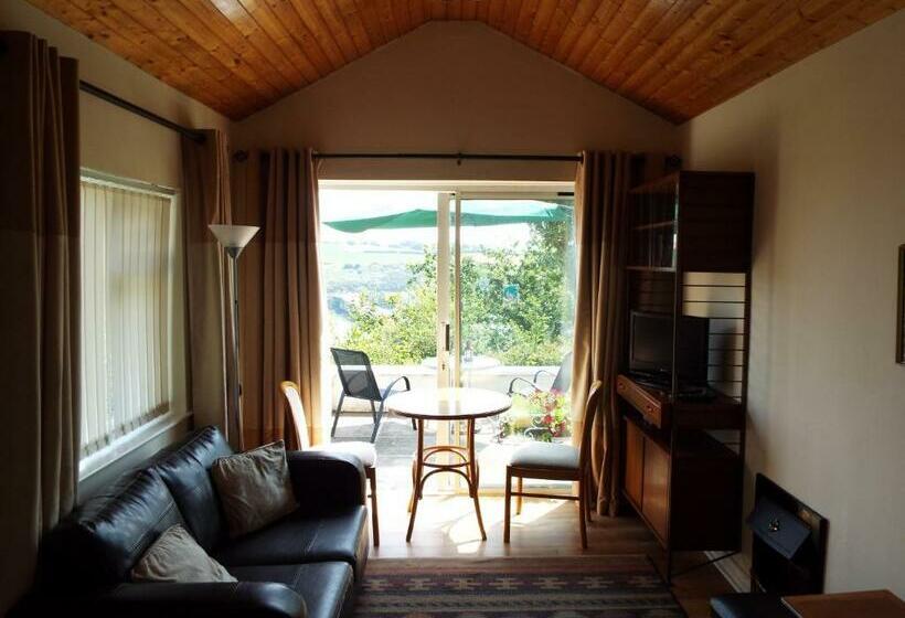 Студио Стандарт с Балконом, Rocklands House Bed And Breakfast