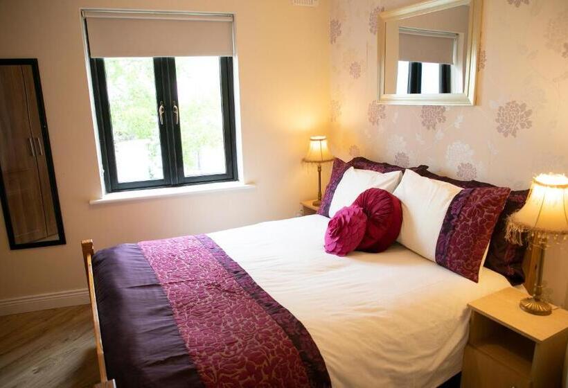 Апартаменты 2 Спальни, Arch House B&b & Apartments
