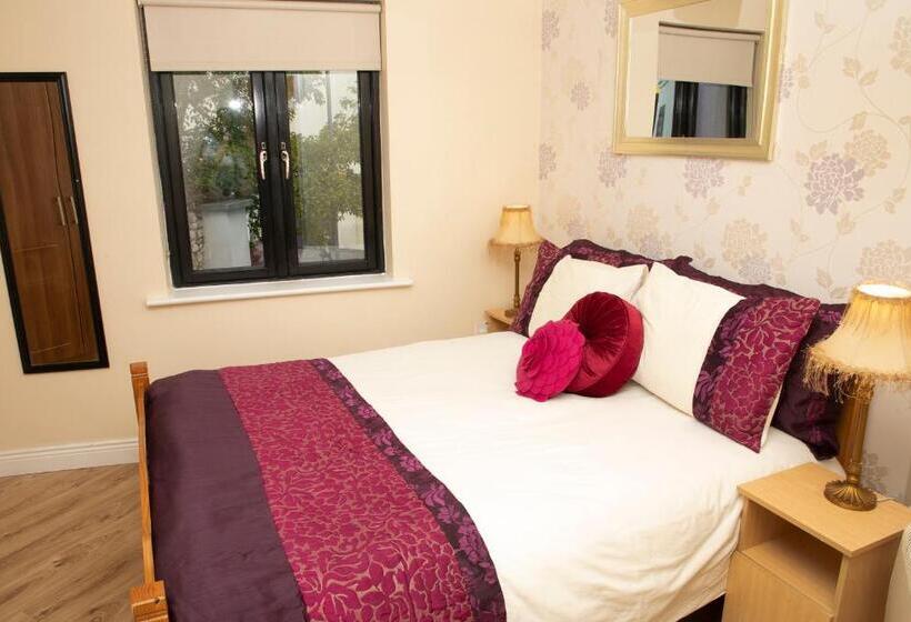Апартаменты 2 Спальни, Arch House B&b & Apartments