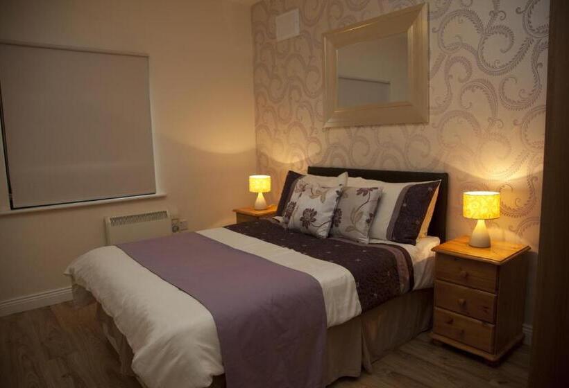 Апартаменты 3 Спальни, Arch House B&b & Apartments
