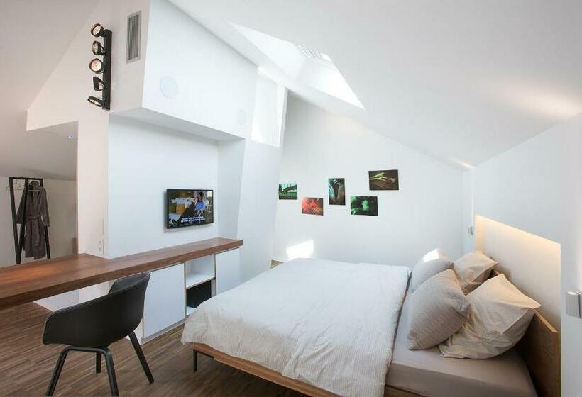 Люкс Повышенной Комфортности, B&b Snooz Inn