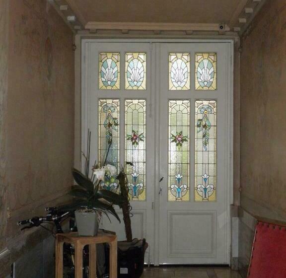 Полулюкс, B&b Villa D'hondt