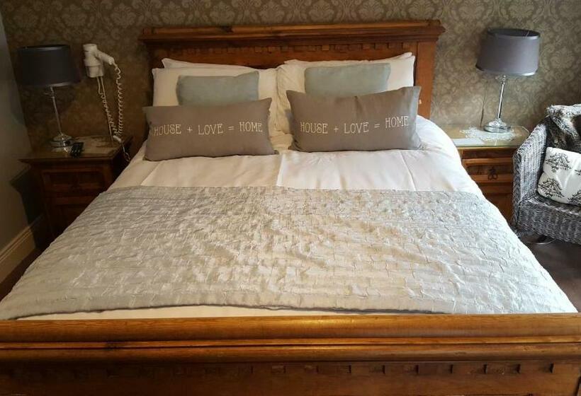 Номер Стандарт, The Baytree Restaurant & Guesthouse
