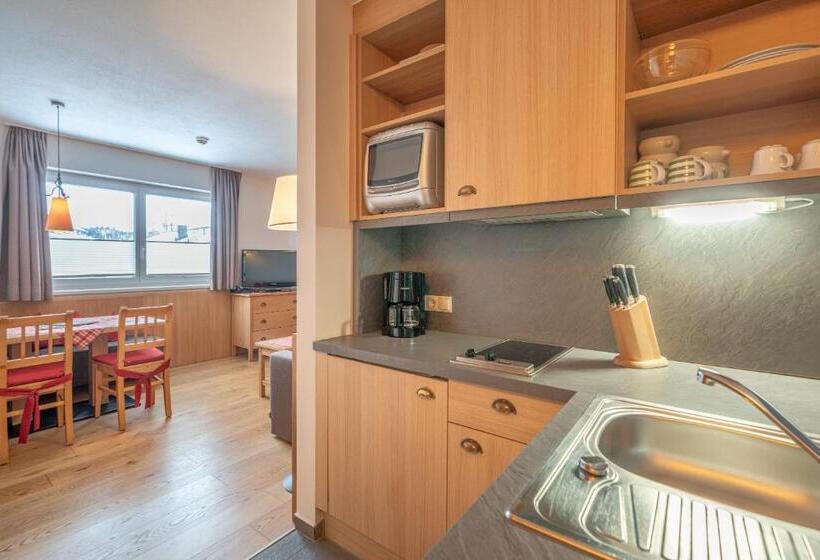 سوییت, Enzian & Apartmenthotel Johannes