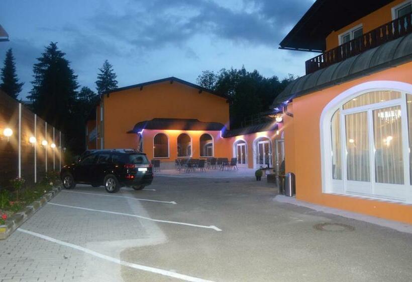 ファミリールーム, Austria