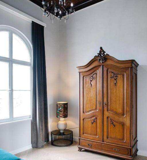 Люкс, Georgi Schloss   Boutique