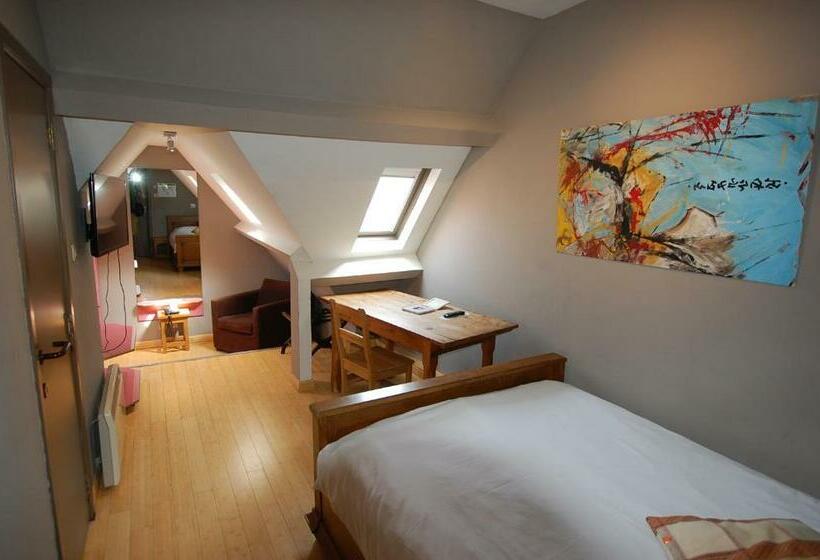 Номер Стандарт, Piano 2   Mont St Guibert   Louvain La Neuve