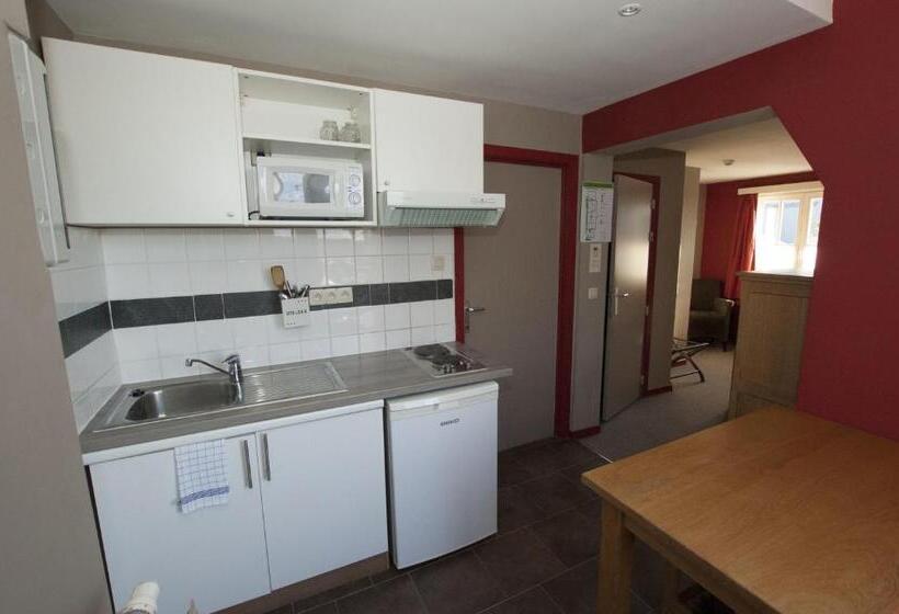 Номер Стандарт с Террасой, Piano 2   Mont St Guibert   Louvain La Neuve