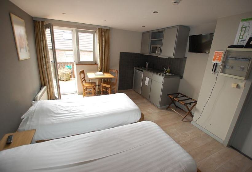 Номер Стандарт с Террасой, Piano 2   Mont St Guibert   Louvain La Neuve